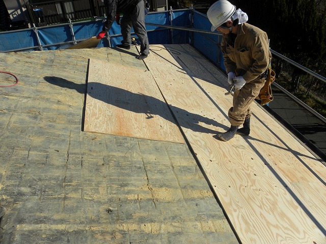 新規の下地を設置